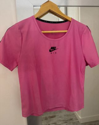 Camiseta Nike Air rosa