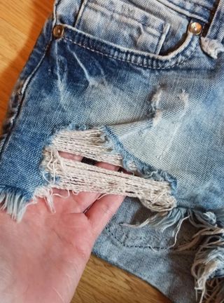 Shorts vaqueros rotos azules