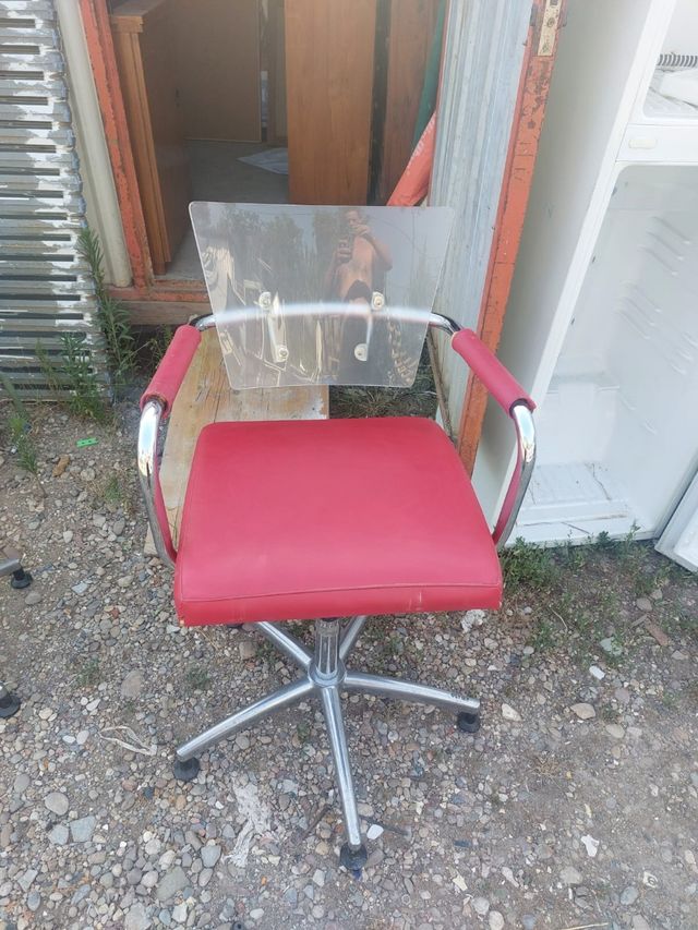 2 Sillas oficina giratorias rojas