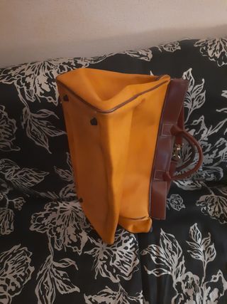 Conjunto de 2 bolsas de viaje y 1 neceser cuero