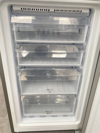 Nevera Hotpoint Gris A+ 190x60cm no frost garantia