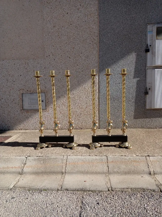 2 Candeleros bronce iglesia - dorados