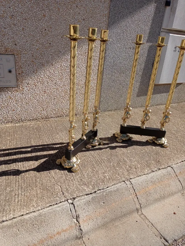 2 Candeleros bronce iglesia - dorados