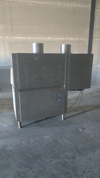 Horno industrial + carros y tren de lavado .