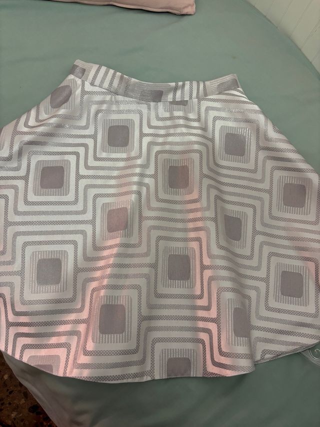 Falda plateada Casting