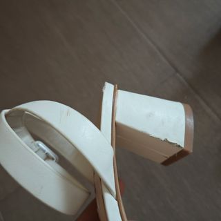 Sandalias Mango blancas tacón bajo 38