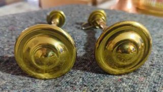 Apliques dorados para cortinas