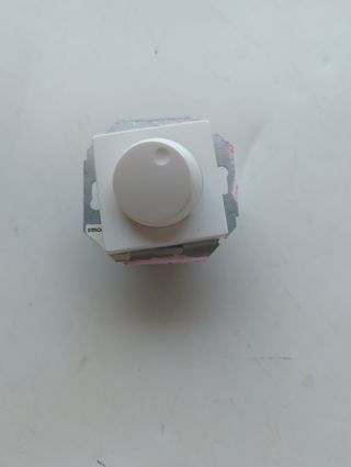 Regulador intensidad luz Simon 82