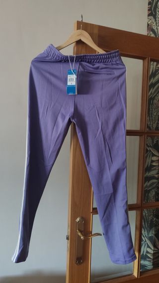 Pantalón chandal Adidas Originals Real Madrid lila