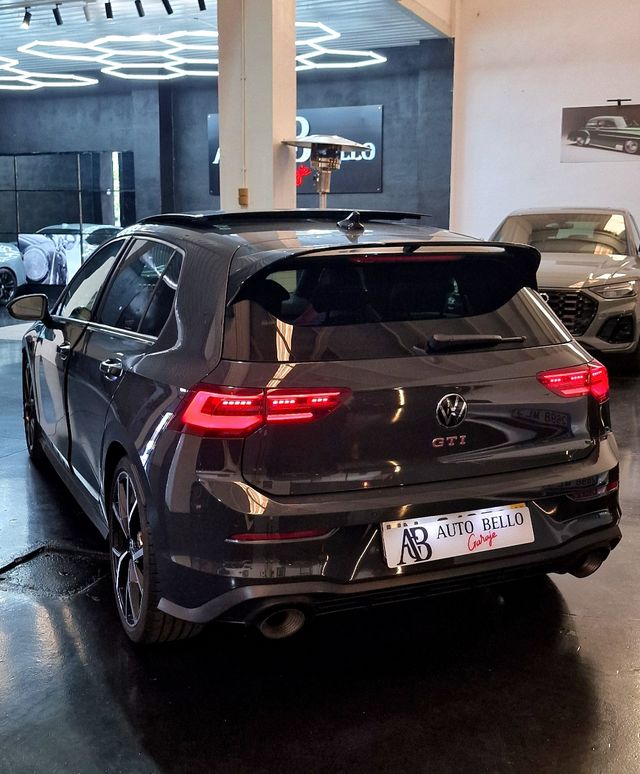Volkswagen Golf Clubsport Akrapovic 