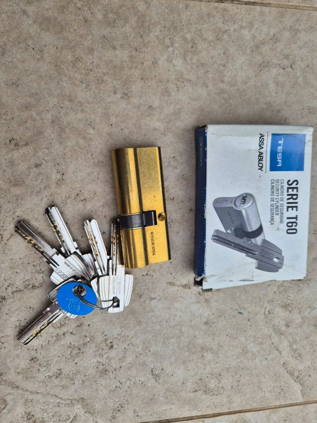 Bombillo T6553045L TESA nuevo