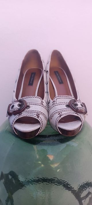 Zapatos Zara blancos peep toe