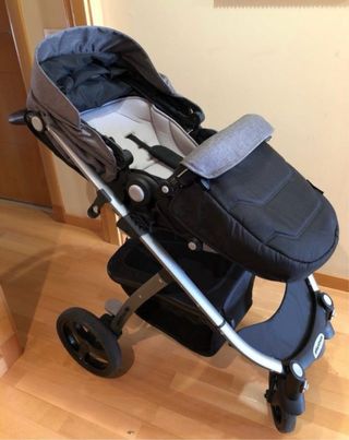 Carrito bebé en muy buen estado  precio negociable