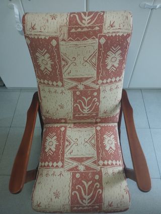 Mecedora madera y tela