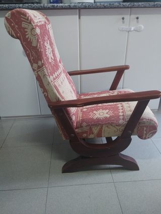 Mecedora madera y tela