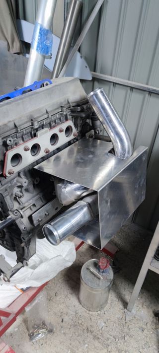 Soporte compresor volumetrico MR2-Celica