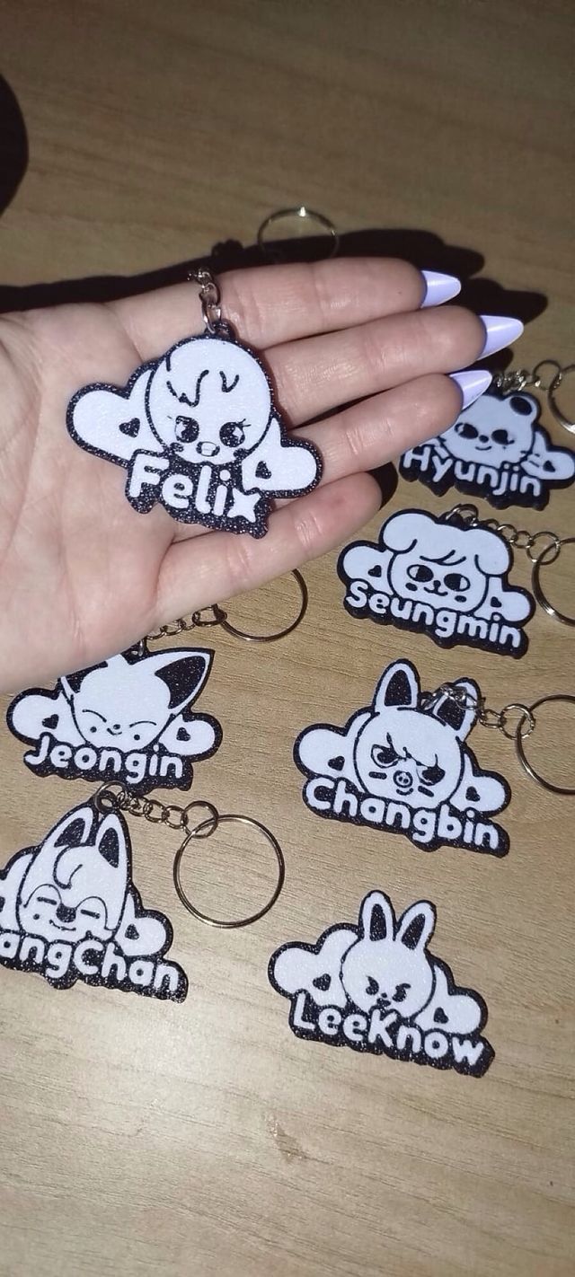 Llaveros Stray Kids: 8 unidades