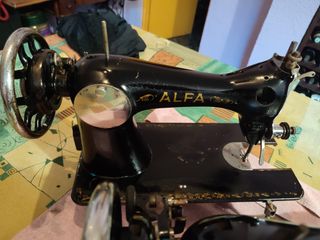 2 Máquinas Coser Alfa Antiguas