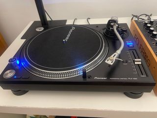 Pareja Pioneer PLX-1000 + cápsulas Ortofon