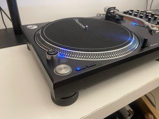 Pareja Pioneer PLX-1000 + cápsulas Ortofon