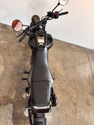 Husqvarna Svartpilen 125cc