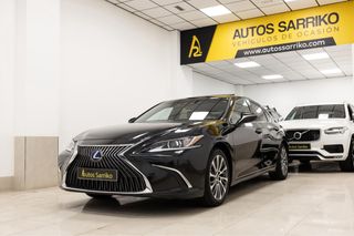 Lexus ES 2021