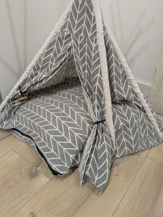 Cama tipi gato gris beige y blanco