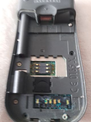 Teléfono Alcatel azul