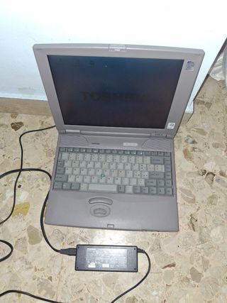 Toshiba 310CSX Vintage anni '90