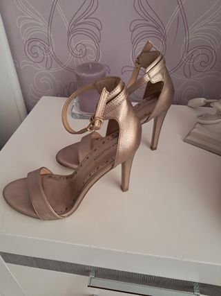 Sandalias tacón dorado rosao