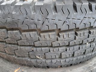 Neumáticos Michelin 215 70 R15C
