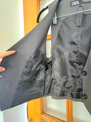 Chaleco hebilla espalda gris zara