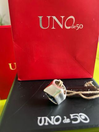Anillo UNOde50 | Plata y Verde