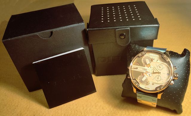 Reloj Diesel Mr Daddy 2.0 dorado