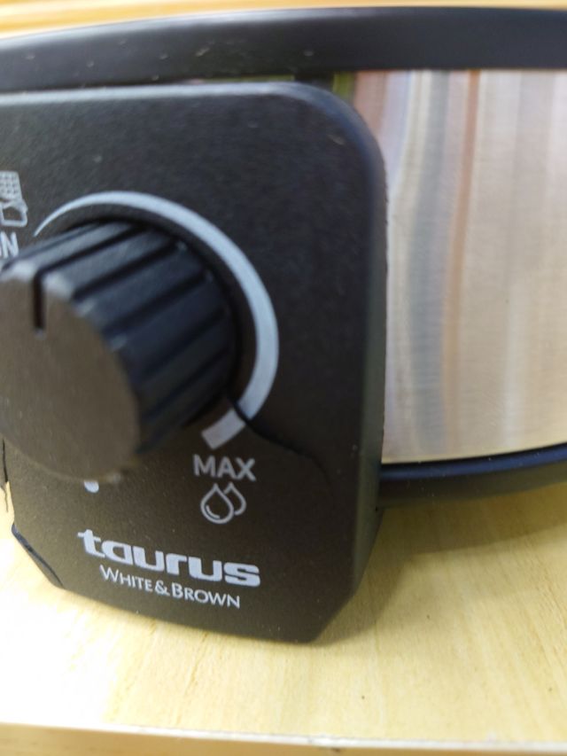 Olla fondue Taurus - 8 tenedores