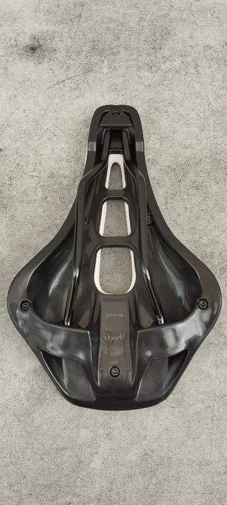 SILLÍN ANTIPROSTATICO BLANCO.