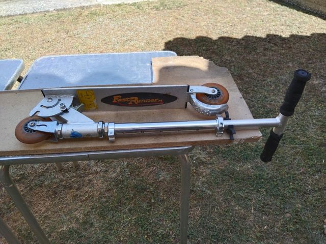 Patinete metálico vintage Fast Runner