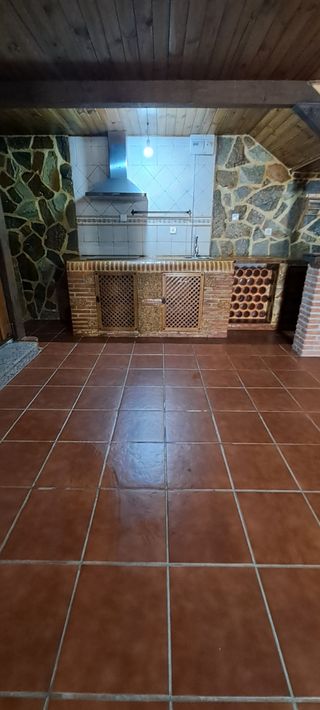 Casa -tres plantas.