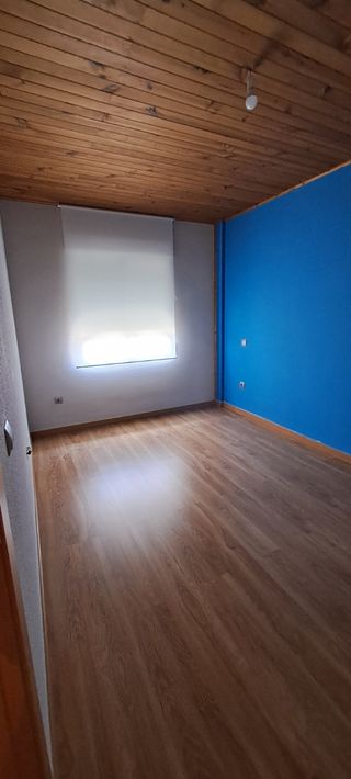 Casa -tres plantas.
