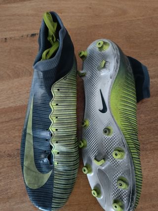 2 pares Botas fútbol Nike Mercurial CR7 + regalo