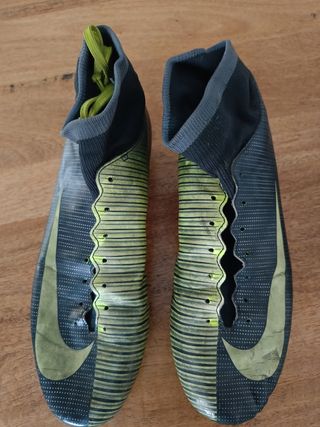 2 pares Botas fútbol Nike Mercurial CR7 + regalo