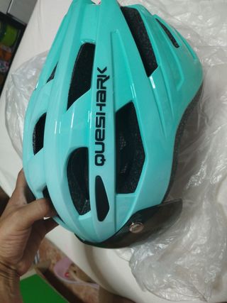 Casco bici Queshark con visera