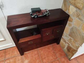 Conjunto de muebles  macizos, de calidad