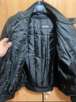 Chaqueta moto negra c/protecciones 