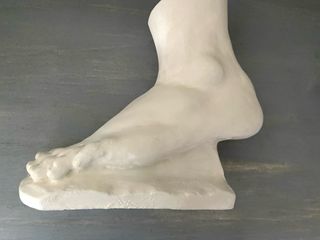 Pie de escayola - Figura decorativa