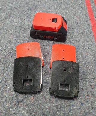 BOSCH 18V --4 Soportes para baterias