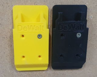 DEWALT 18V --4 Soportes para herramientas