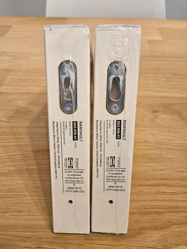 Soportes estantería IKEA Blancos Nuevos