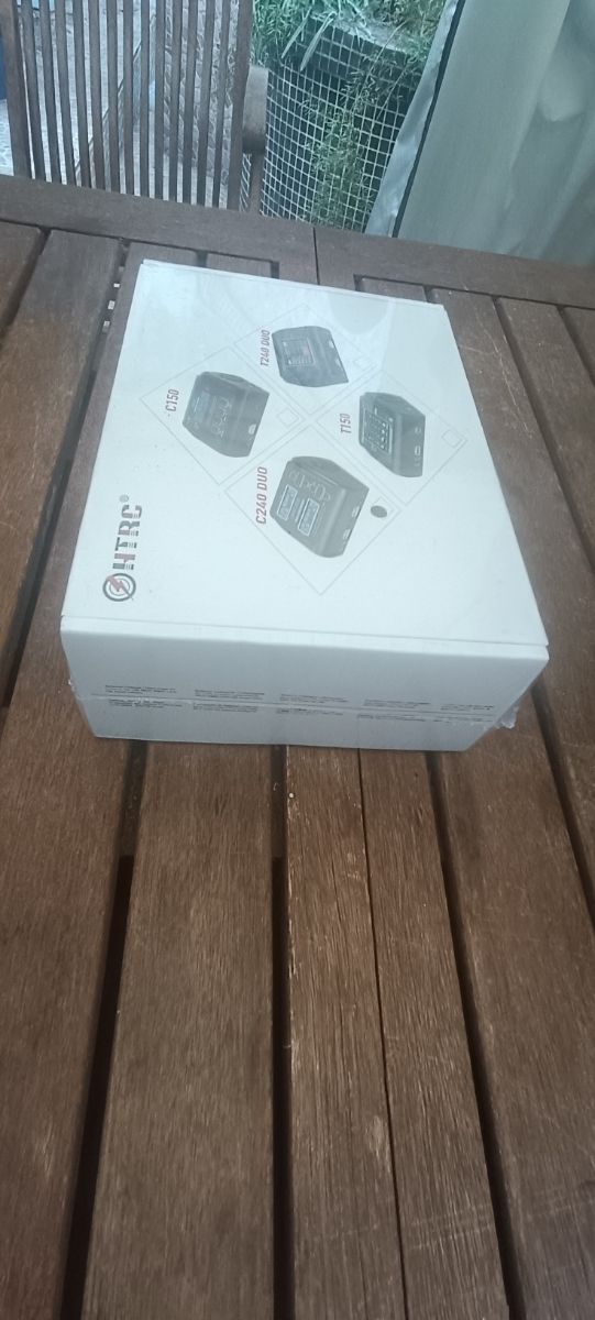 Cargador HTRC C240 Dual 240W