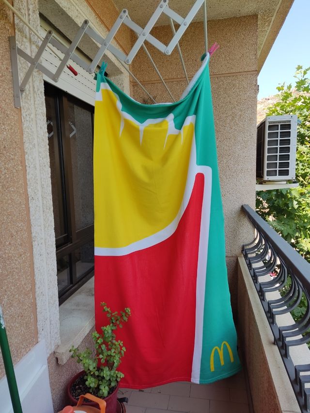 Toalla playa McDonald's